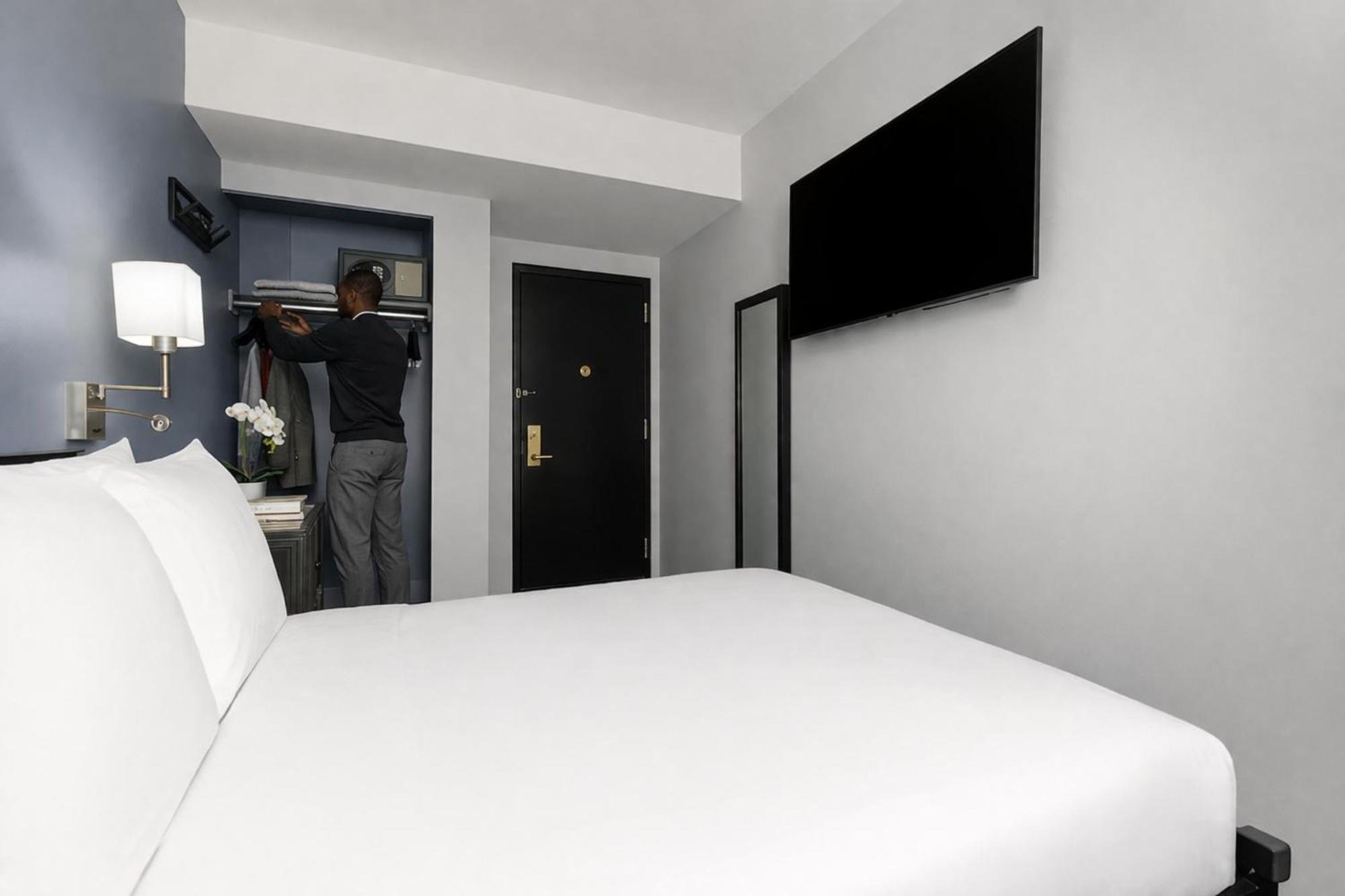 Full Bed