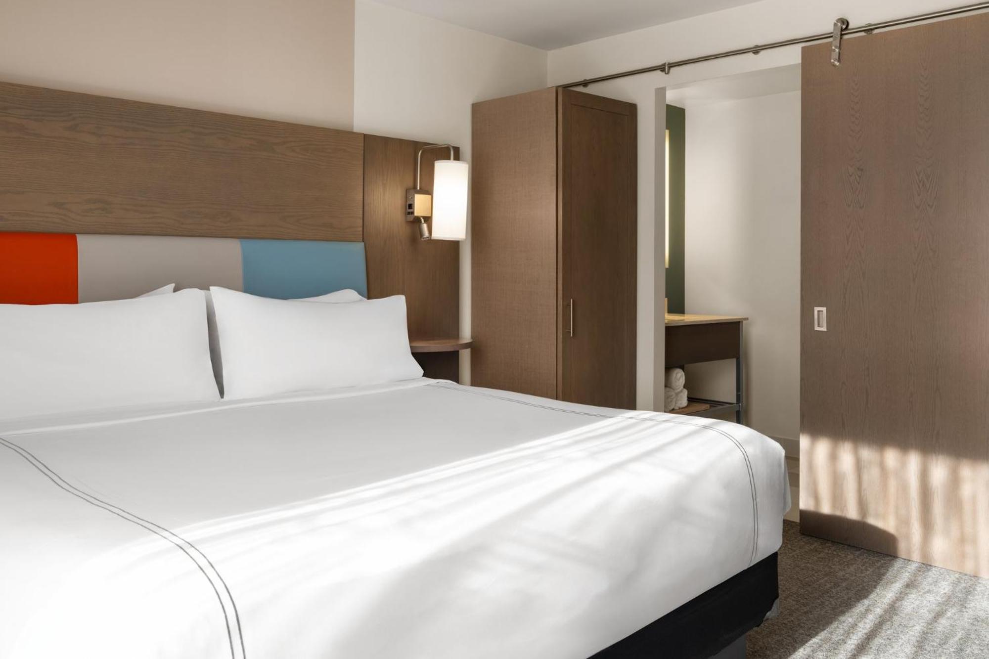 Premium King Room