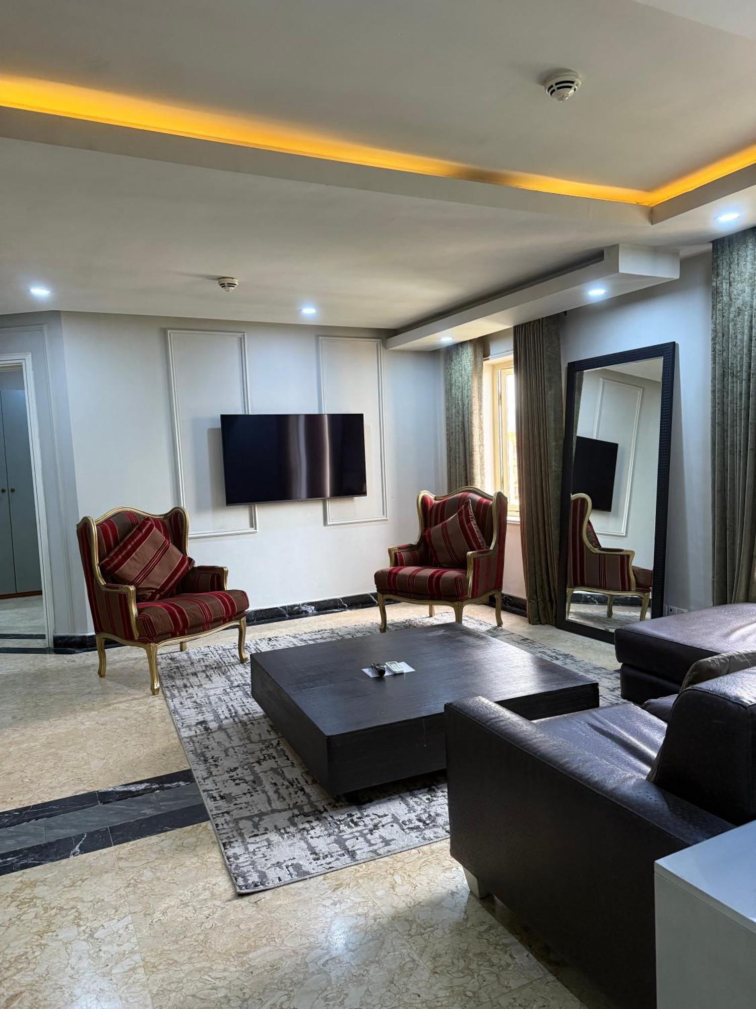 Presidential Suite