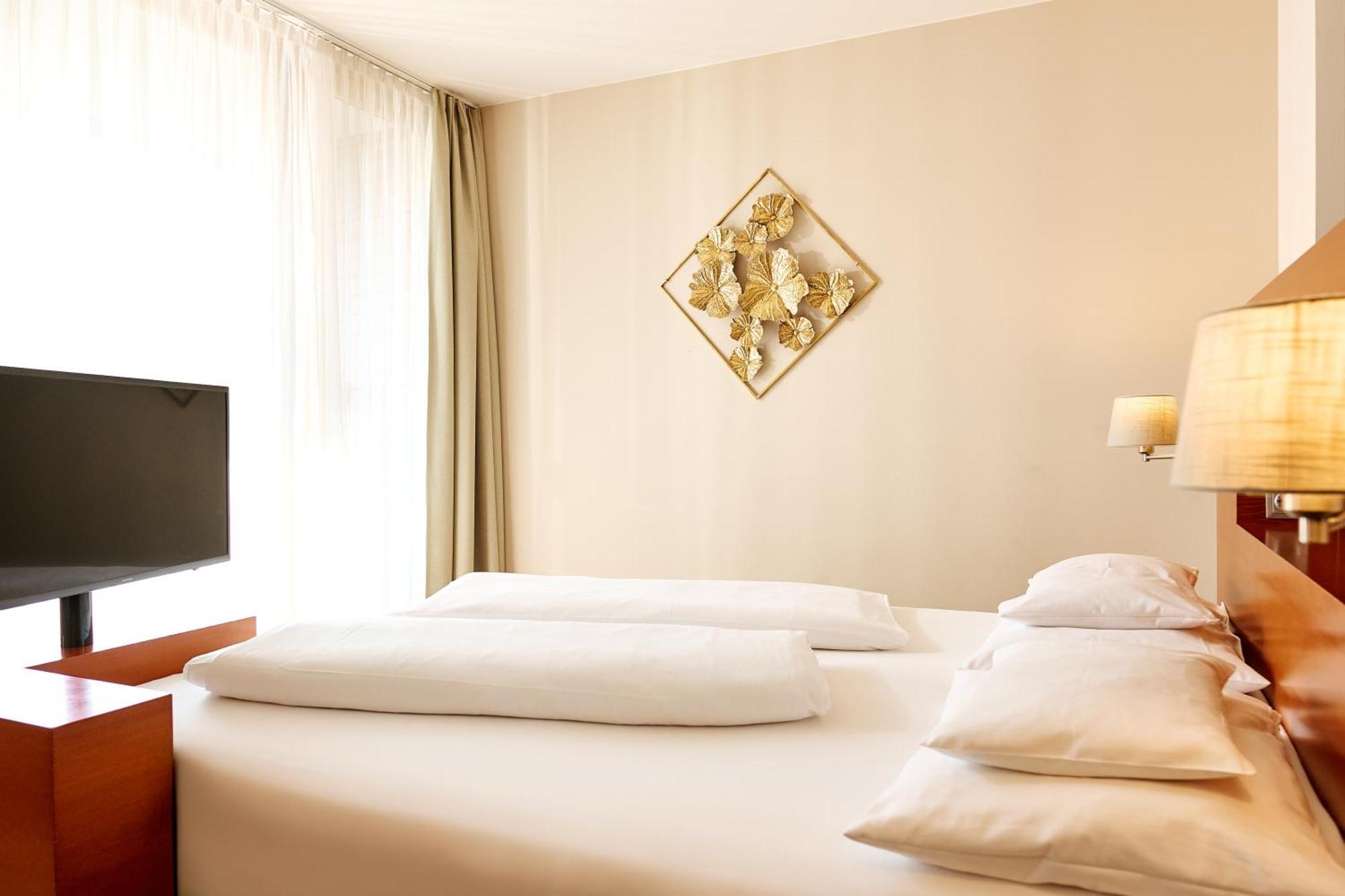 Deluxe Plus Double Room