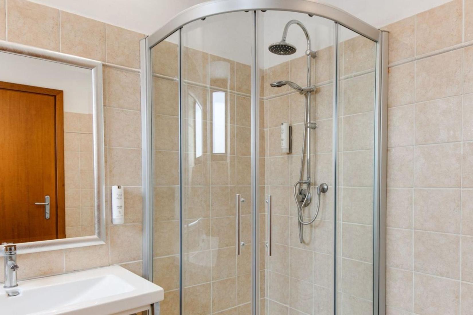 Essential Room