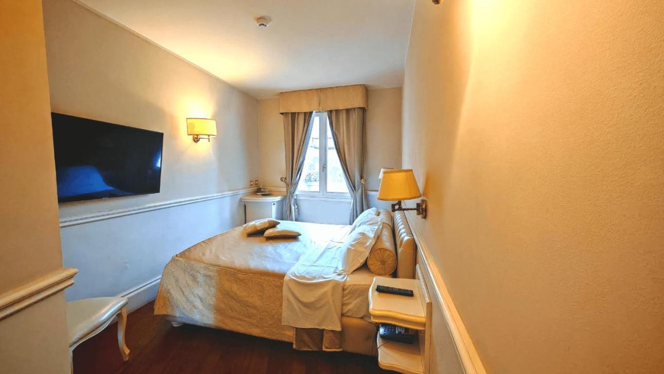 Classic Double or Twin Room