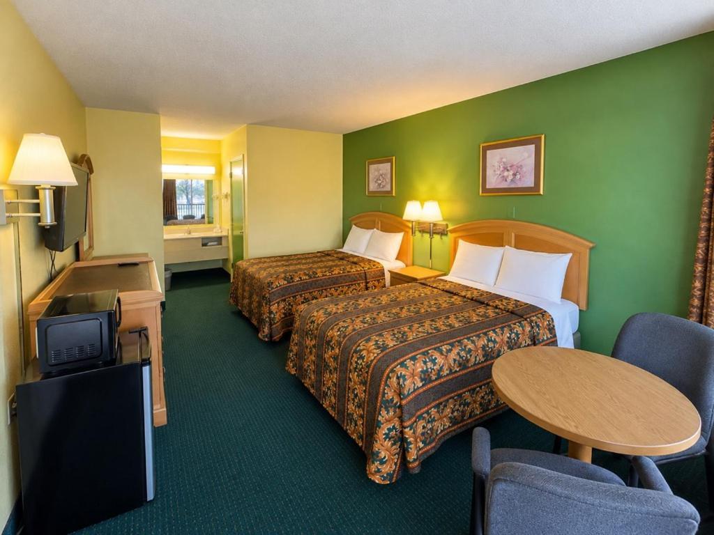 Double Room Two Double Beds Smoking
