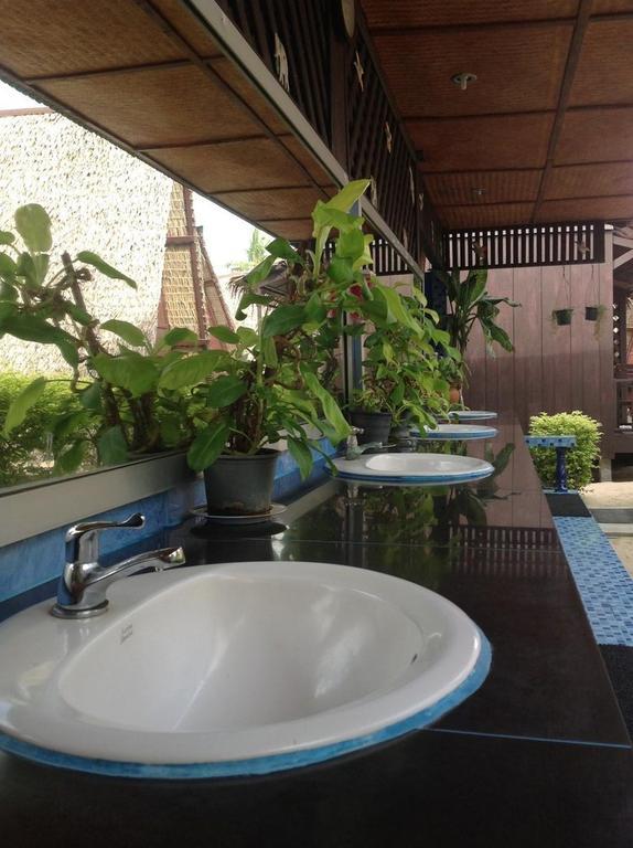 Bungalow Garden View Fan