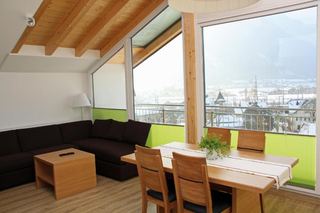 One-Bedroom Apartment with Balcony,114095804:JPEG