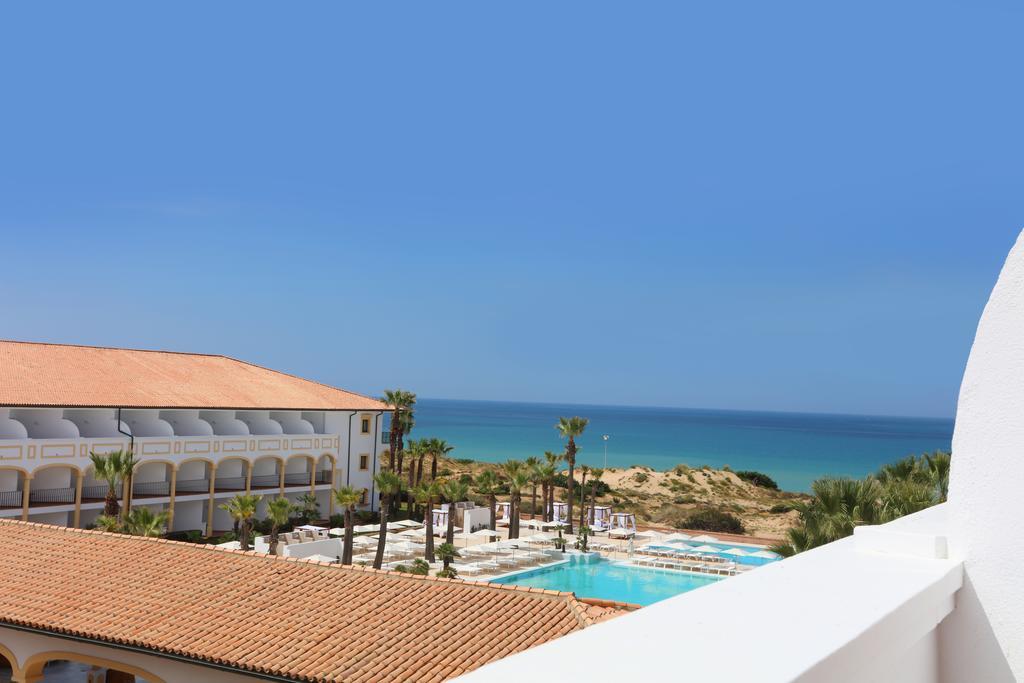 Twin Room Side Sea View