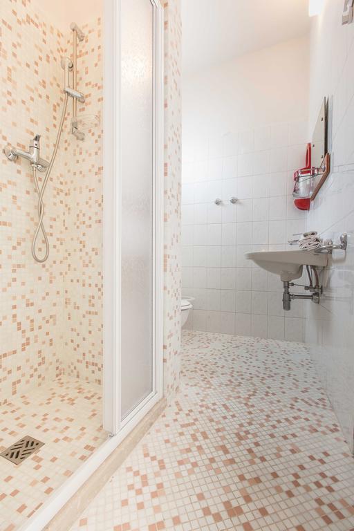 Comfort Quadruple Room,257084953:JPEG