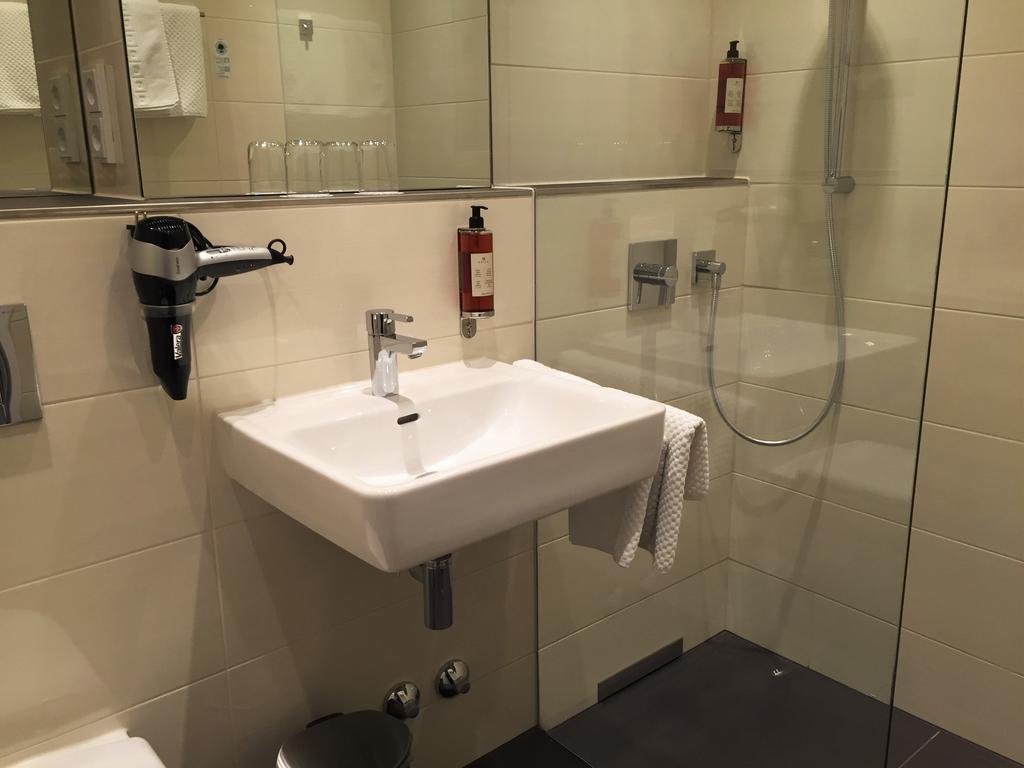 Budget Room with Small Queensize Bed,1756497946:JPEG