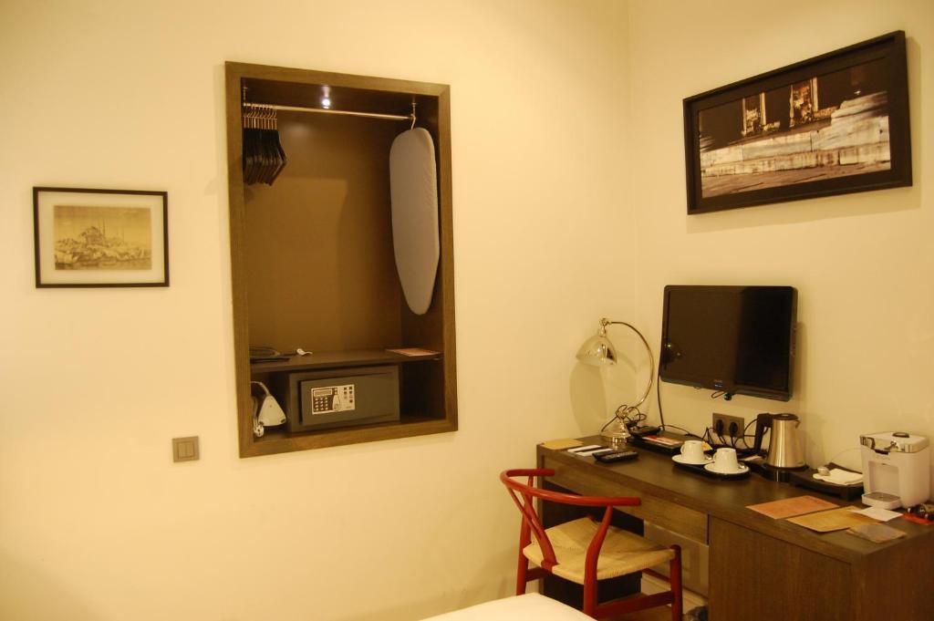 Economy Double Room
