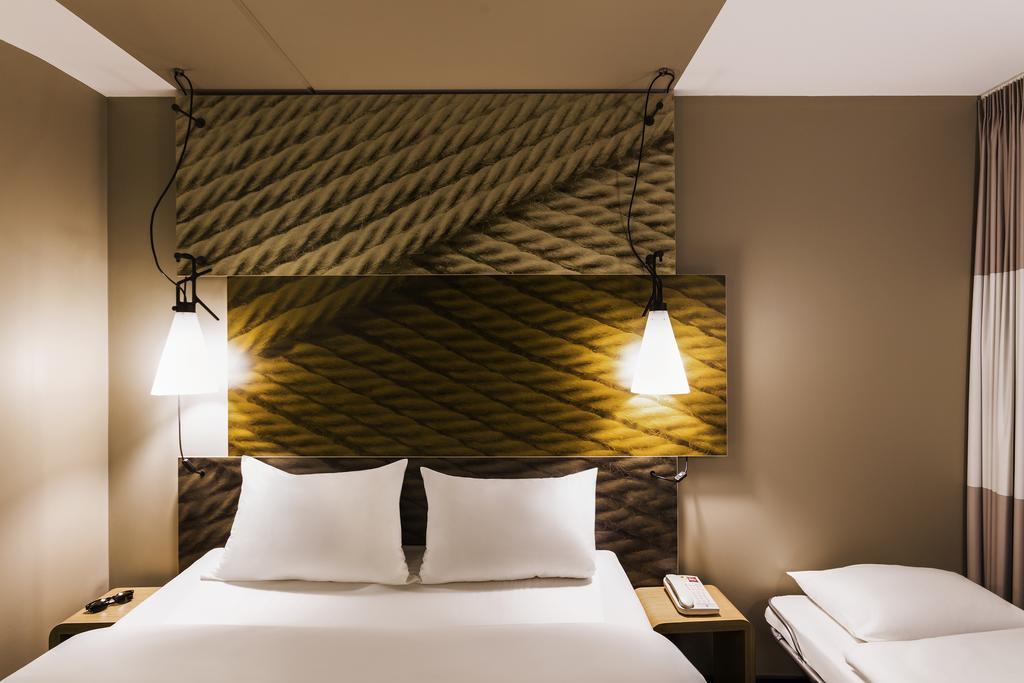 Chambre Standard Avec Trois Lits Simples