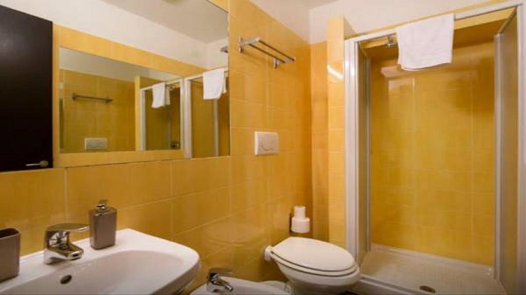 Chambre Quadruple avec Salle de Bains Privative