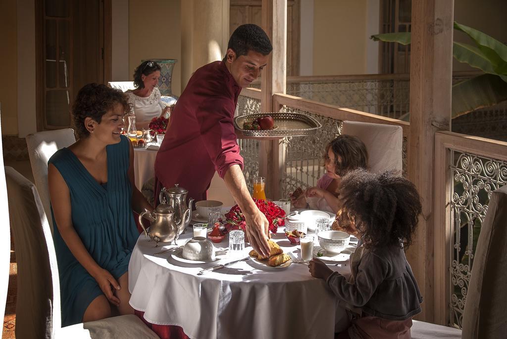 Junior Suite,909033742:JPEG