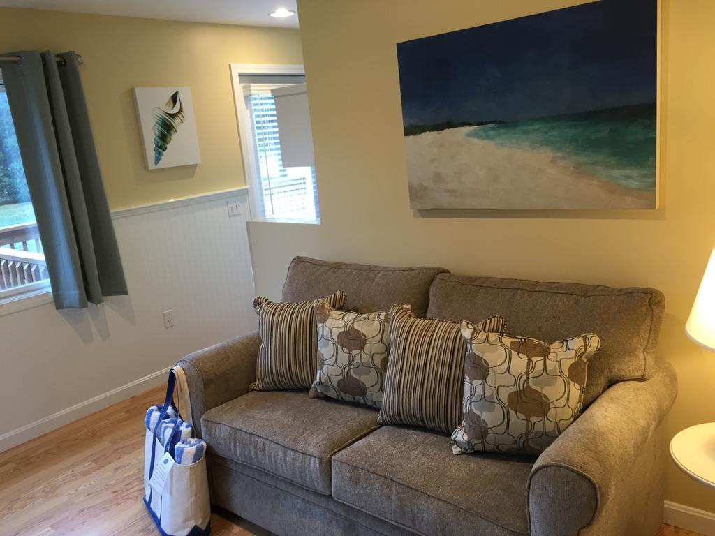 One-Bedroom Suite