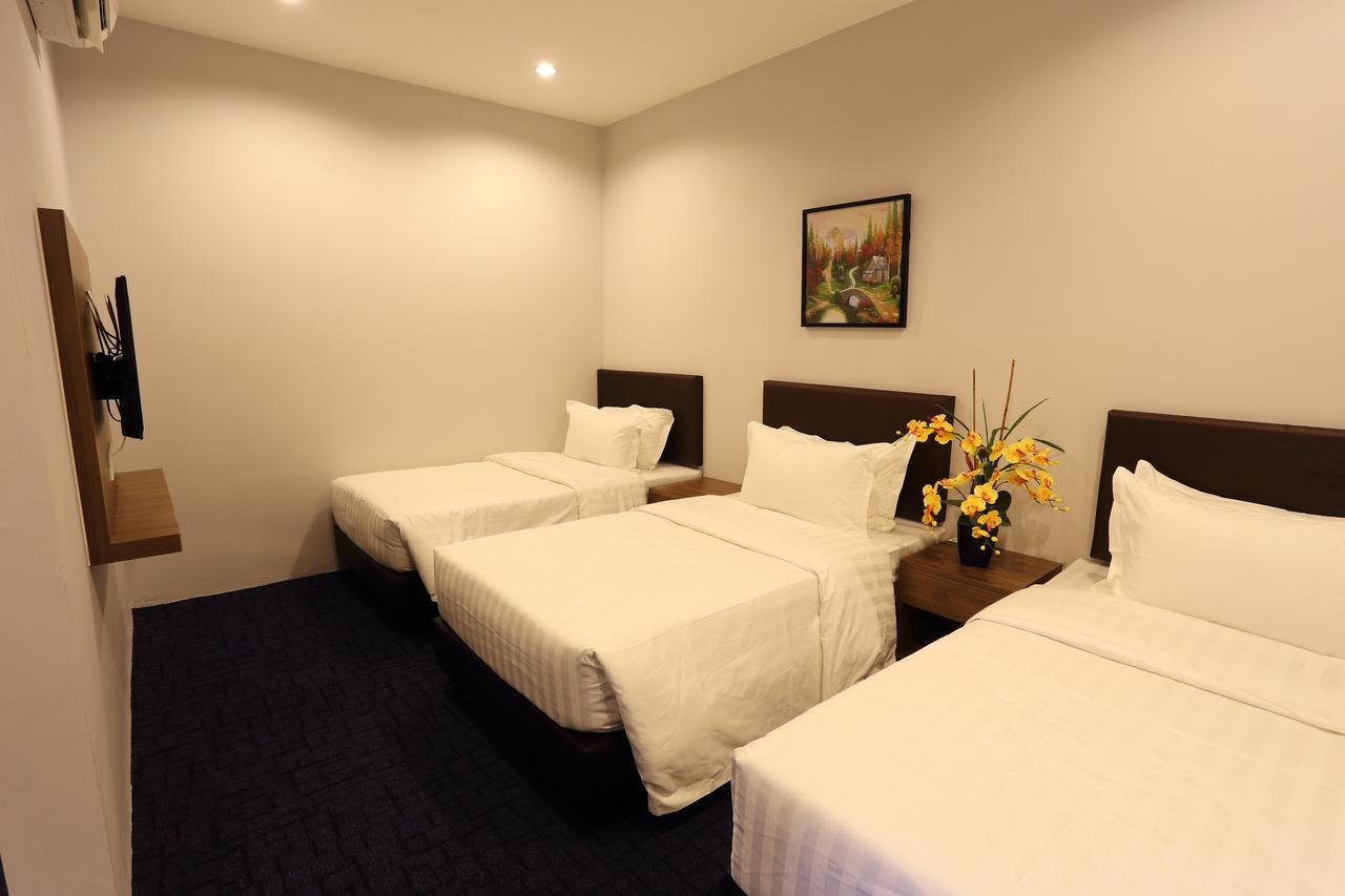 Deluxe Triple Room