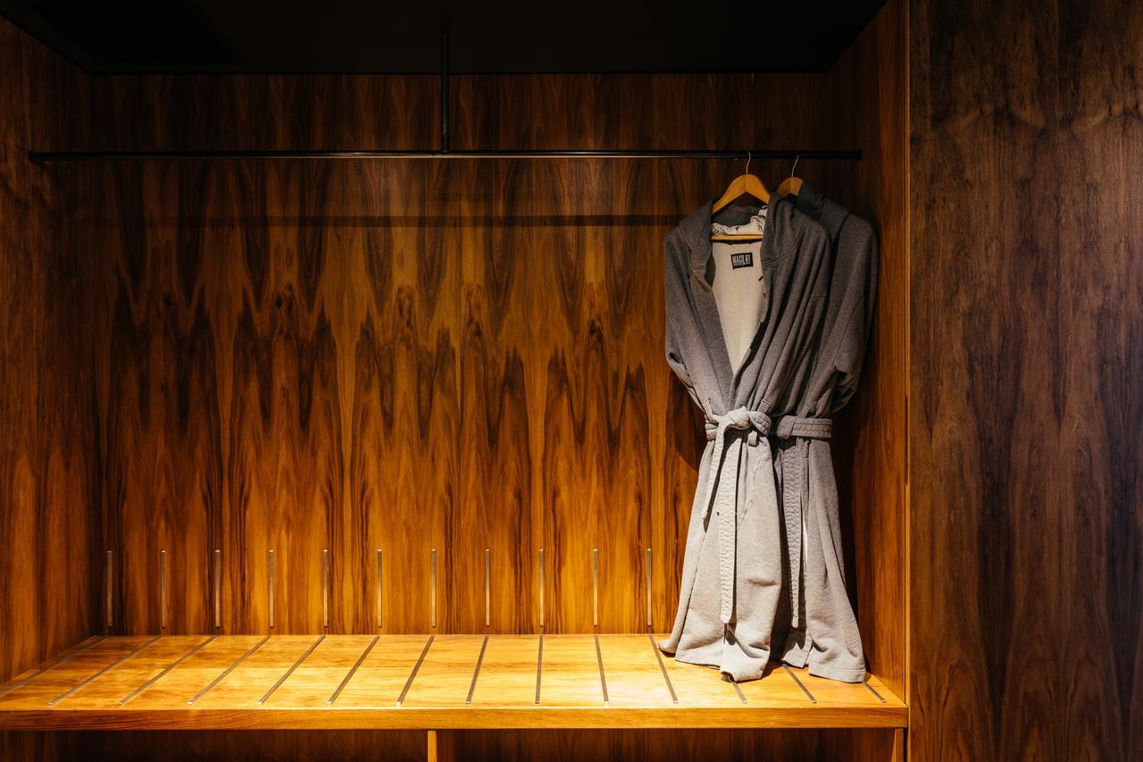 Hunter Street Room