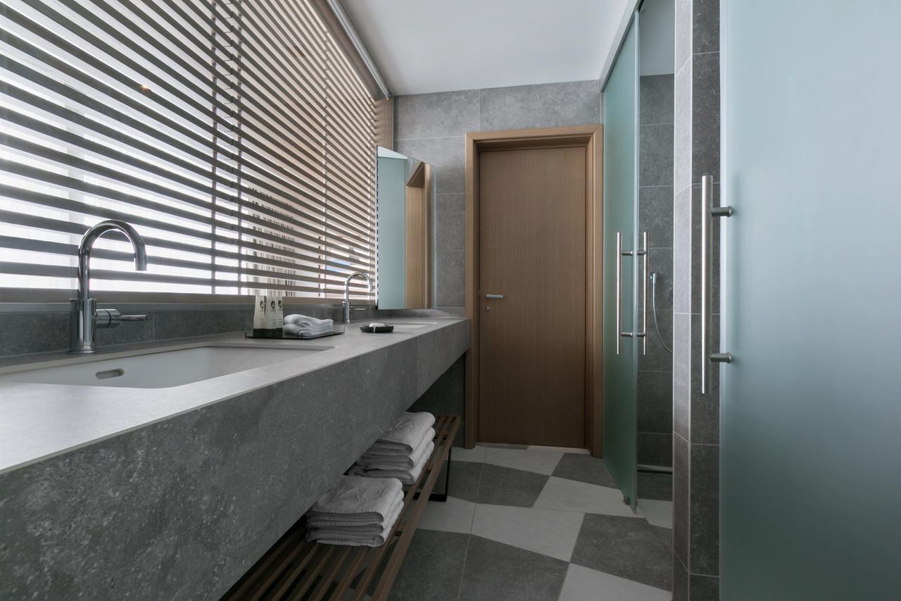 Penthouse-Suite mit Balkon und Meerblick