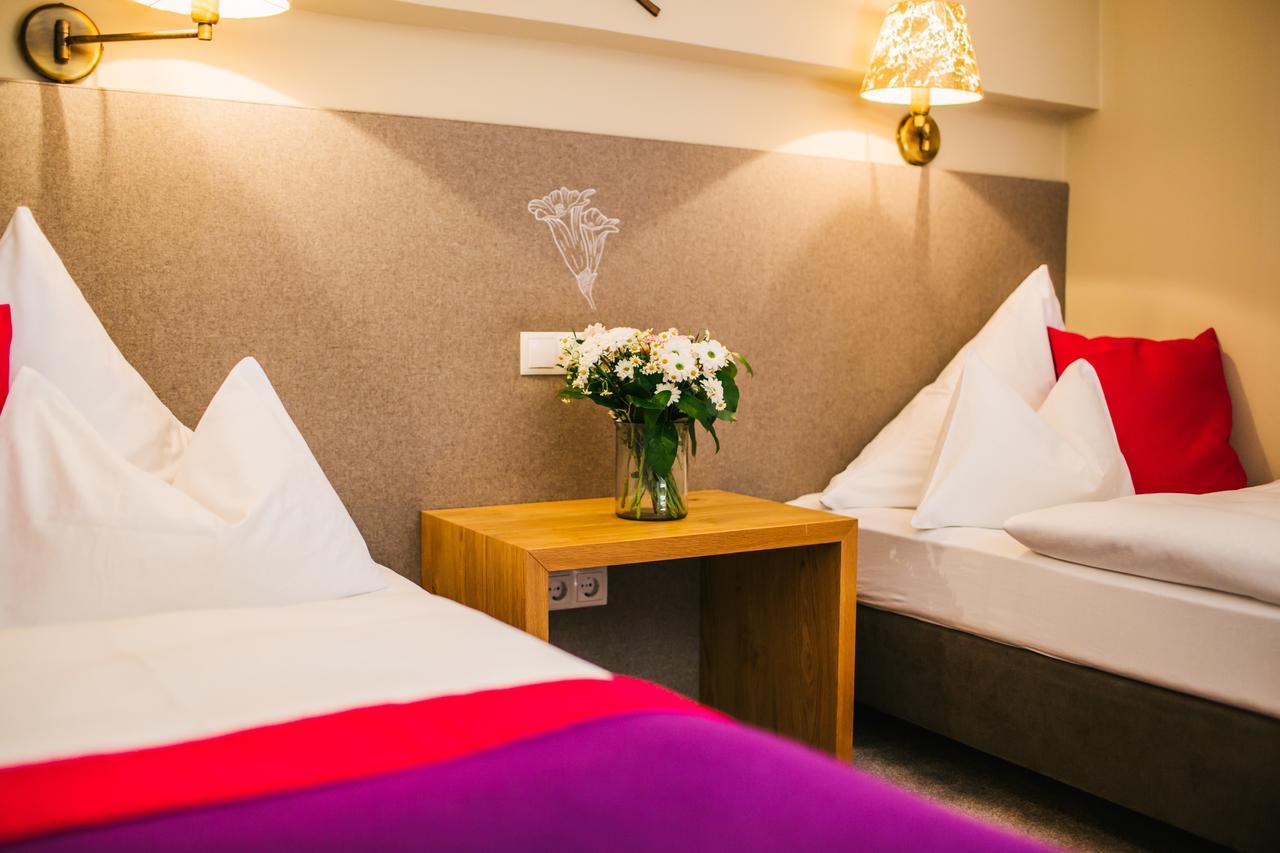 Comfort Twin Room
