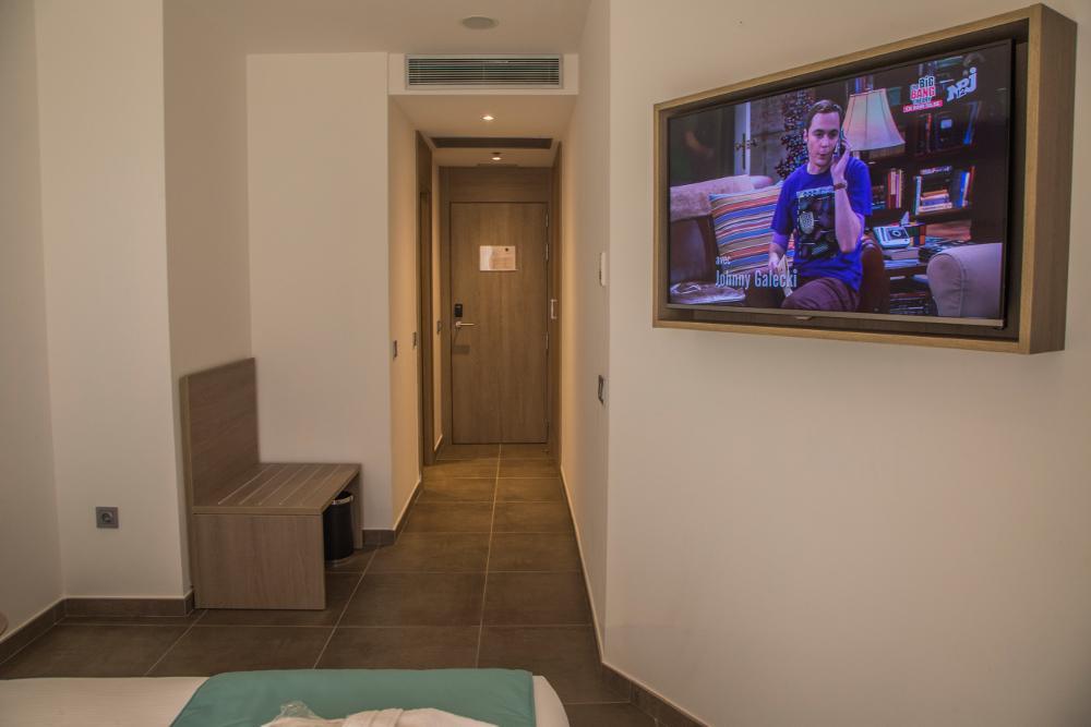 Single Room Mountain View