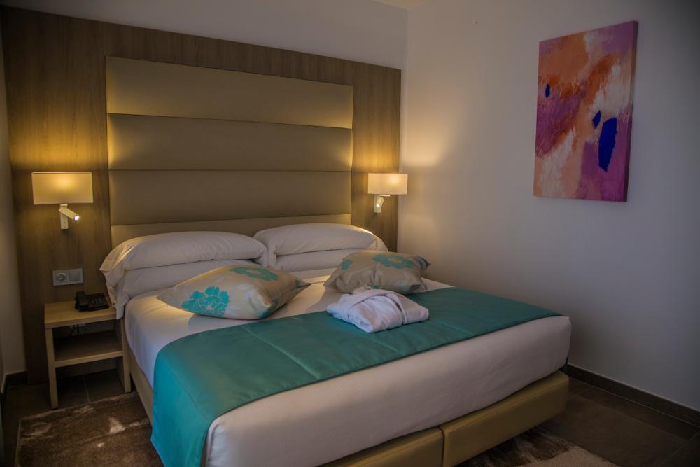 Double Room Mountain View