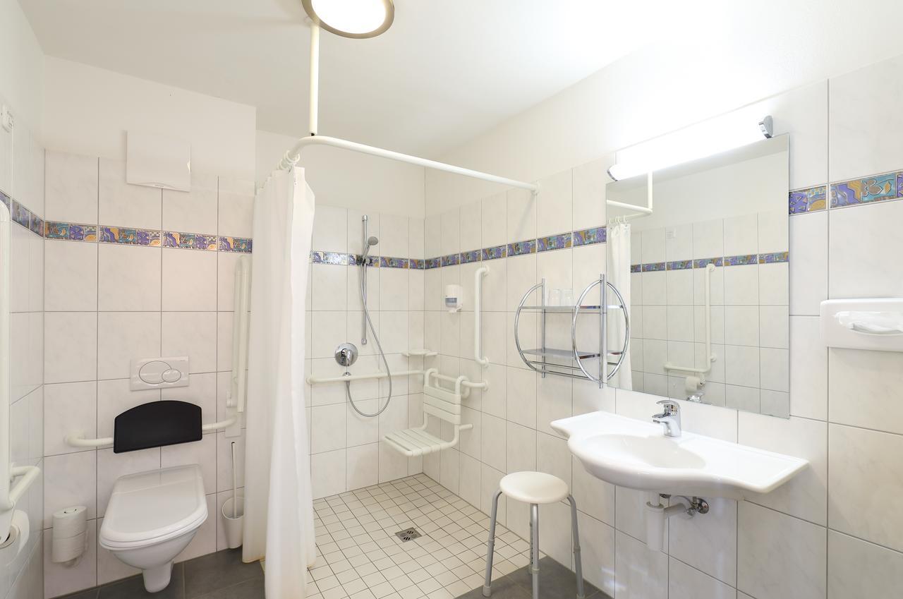 Double Room - Disability Access,670360905:JPEG