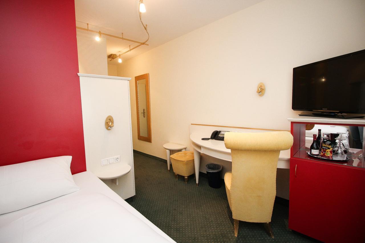 Standard Single Room
