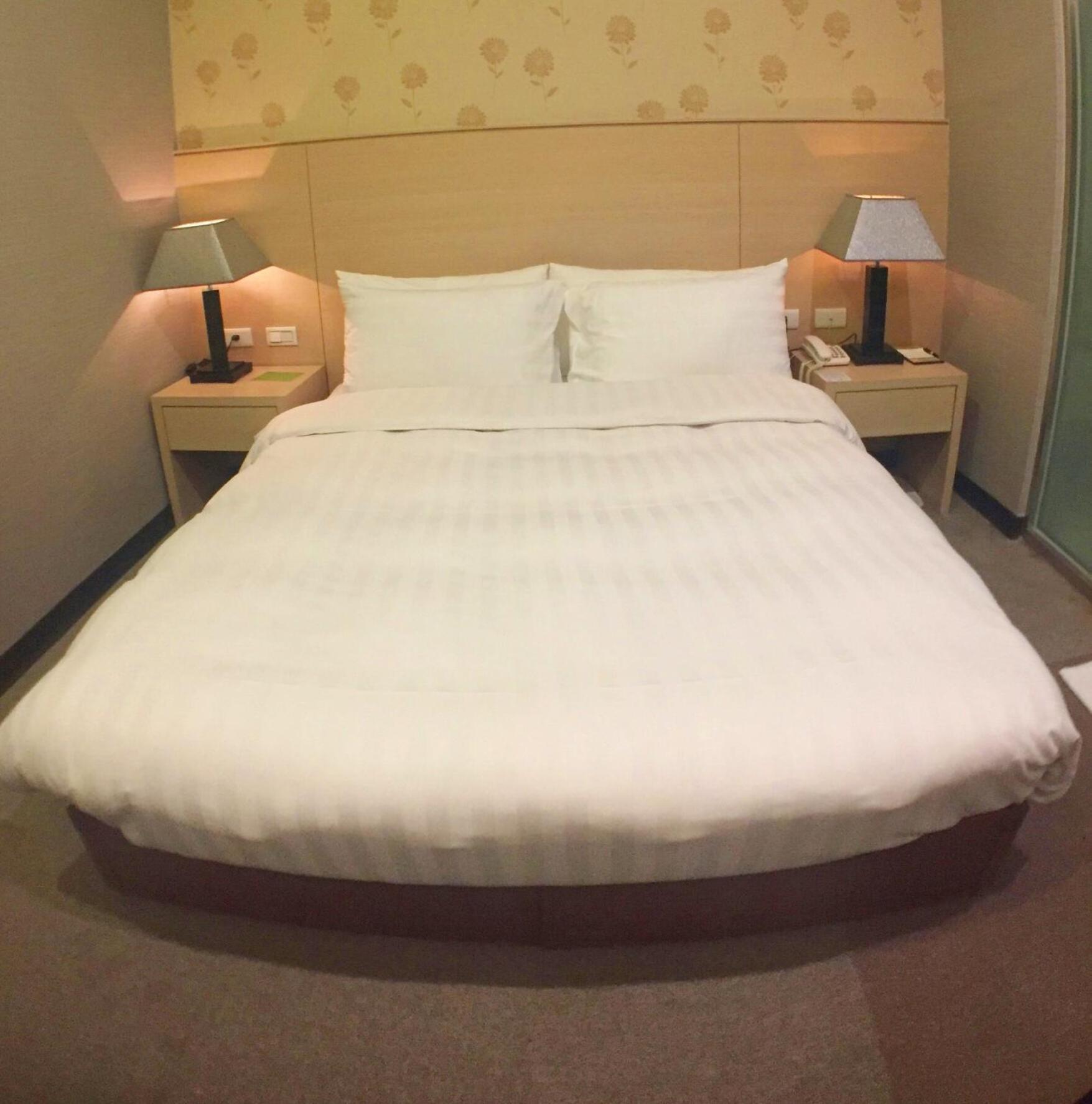 Standard Double Room No Window