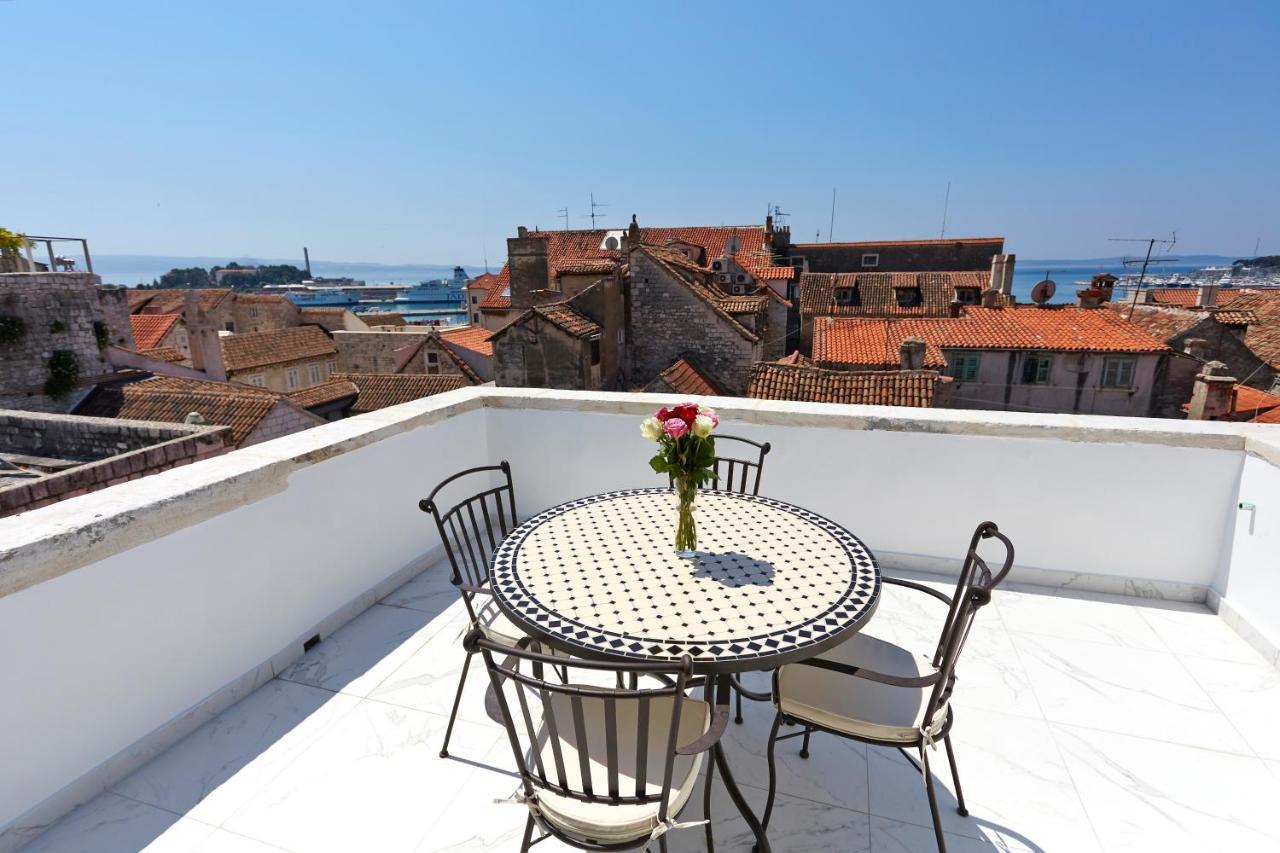 Deluxe Family Room Balcony Sea View