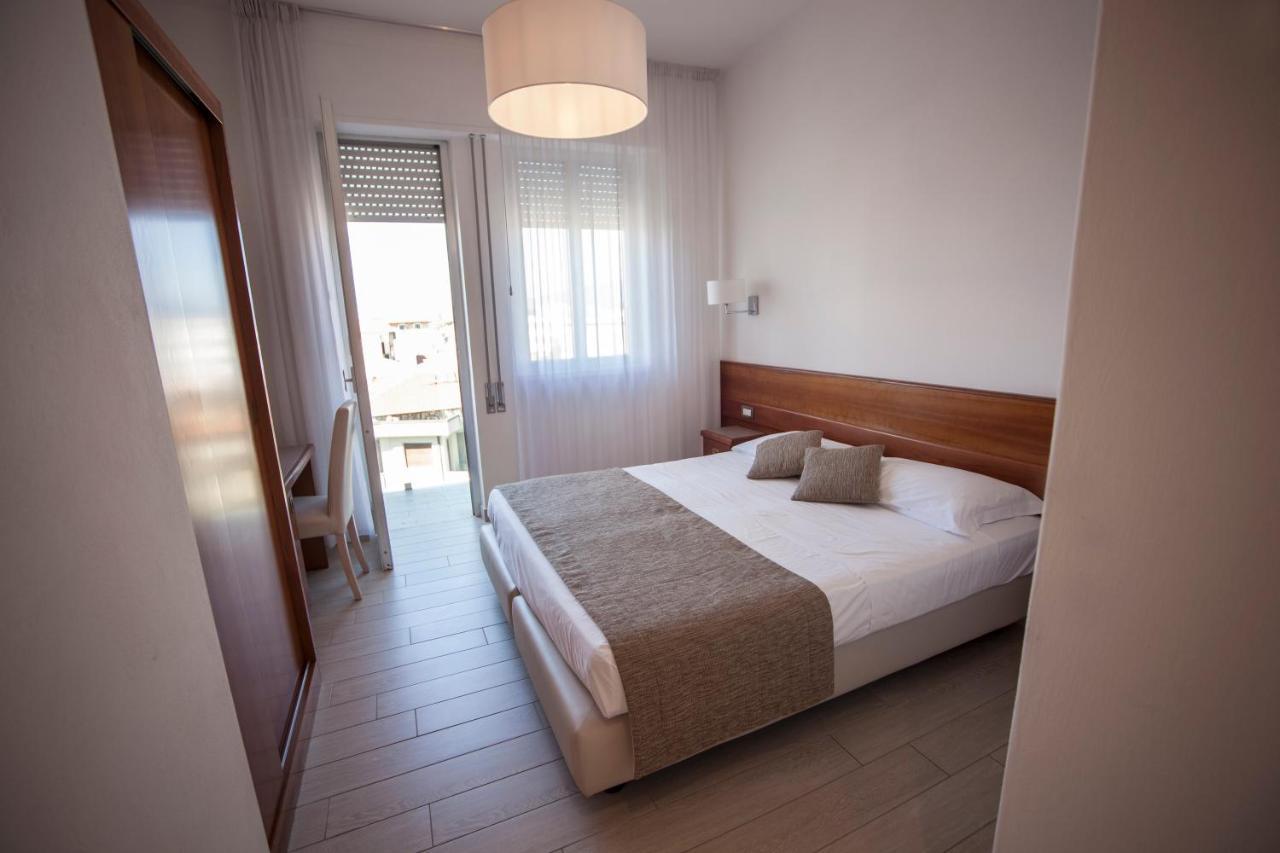 Double or Twin Room Side Sea View Beach Access