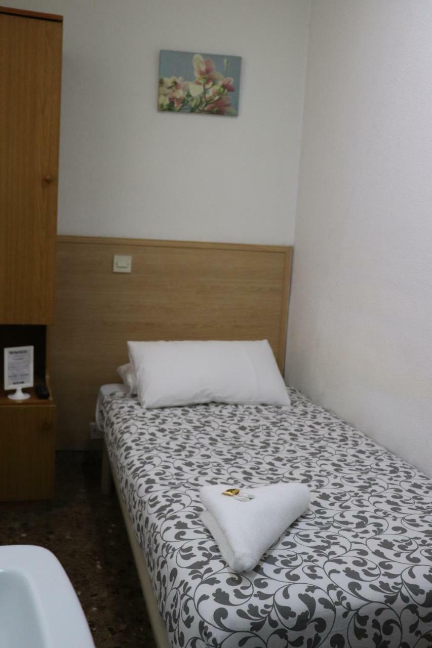 Single Room External Bathroom