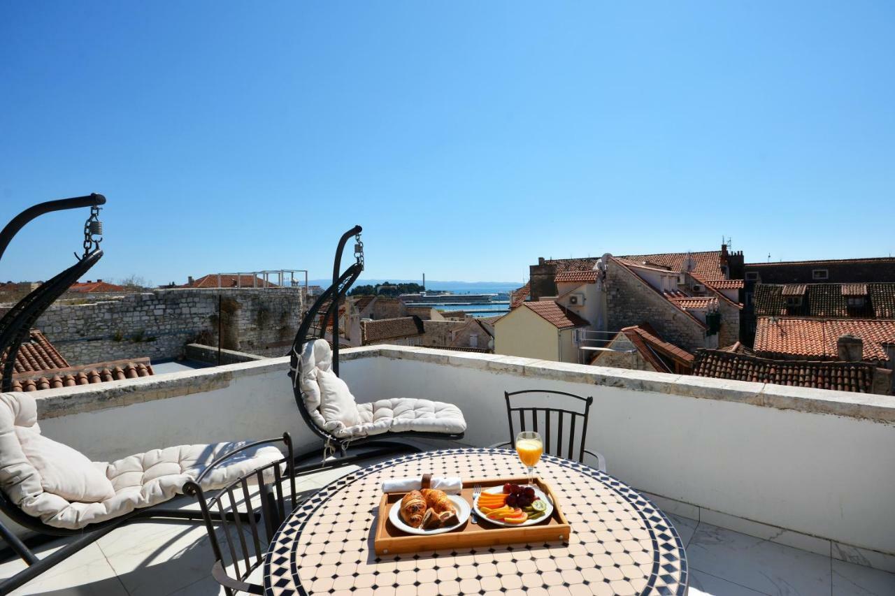 Deluxe Family Room Balcony Sea View