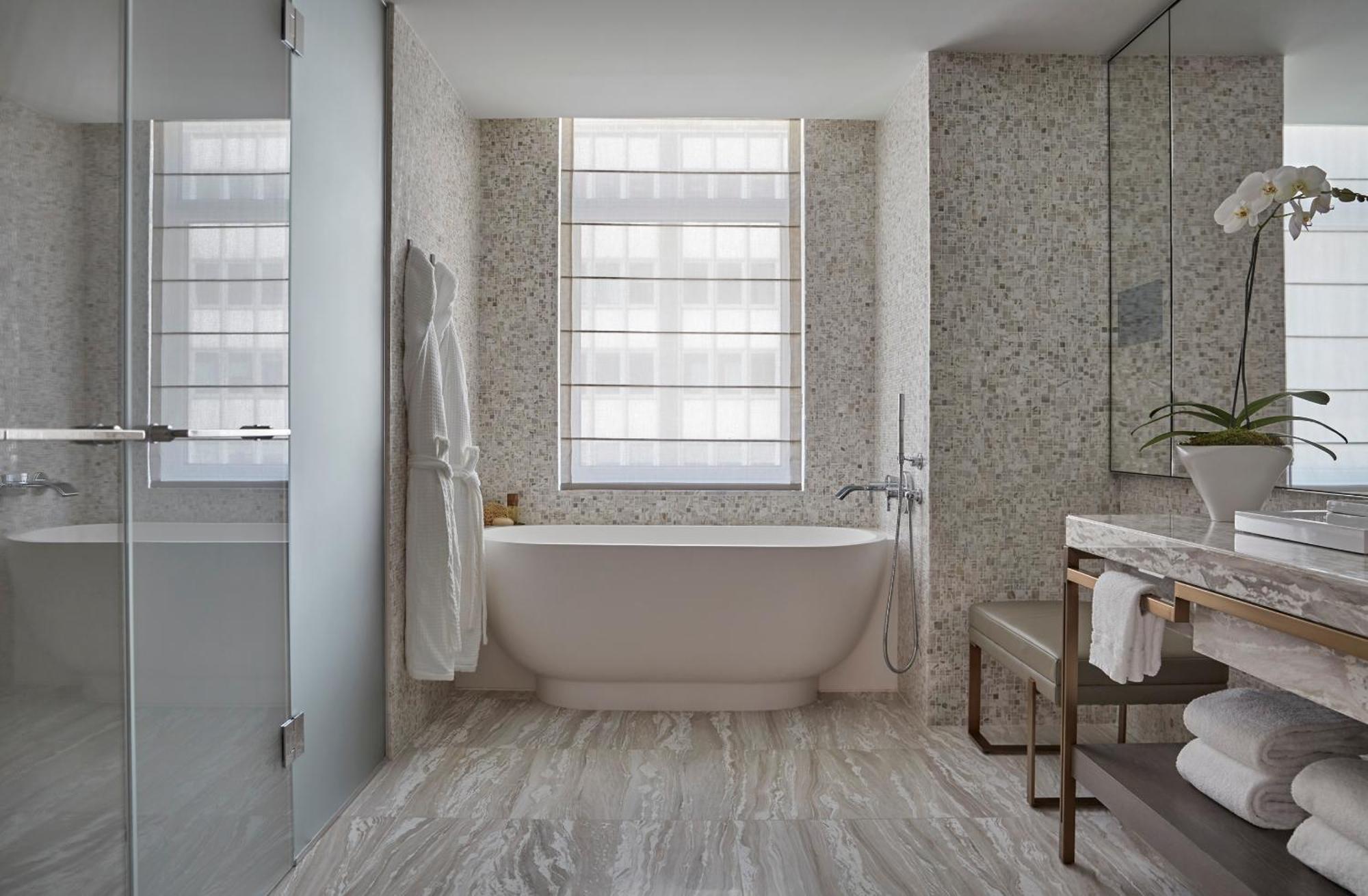 Manhattan Room king bed