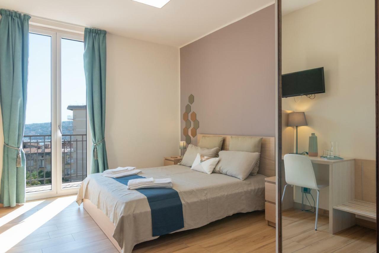Deluxe Triple Room Sea View
