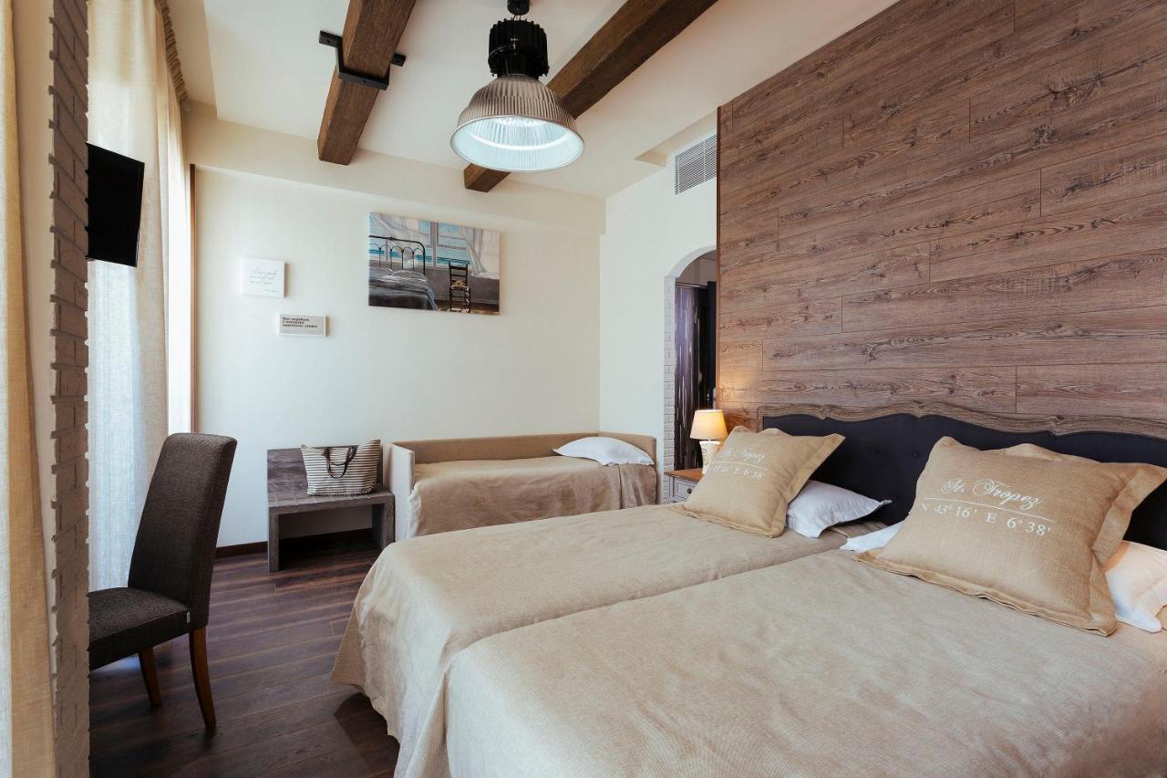 Deluxe Triple Room with Balcony and Sea View,1279710253:JPEG