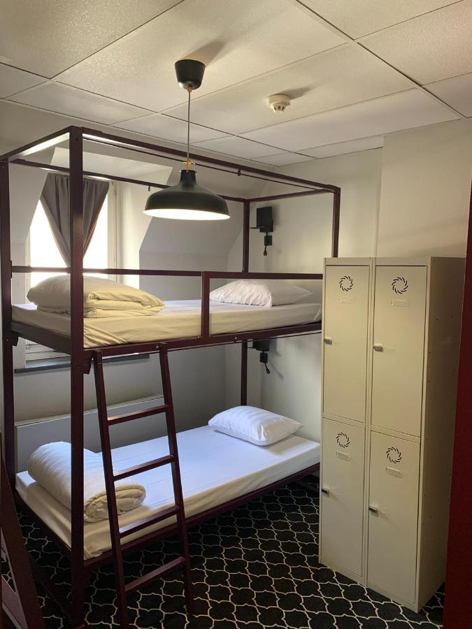 Bed in 4-Bed Mixed Dorm Ensuite,973772377:JPEG