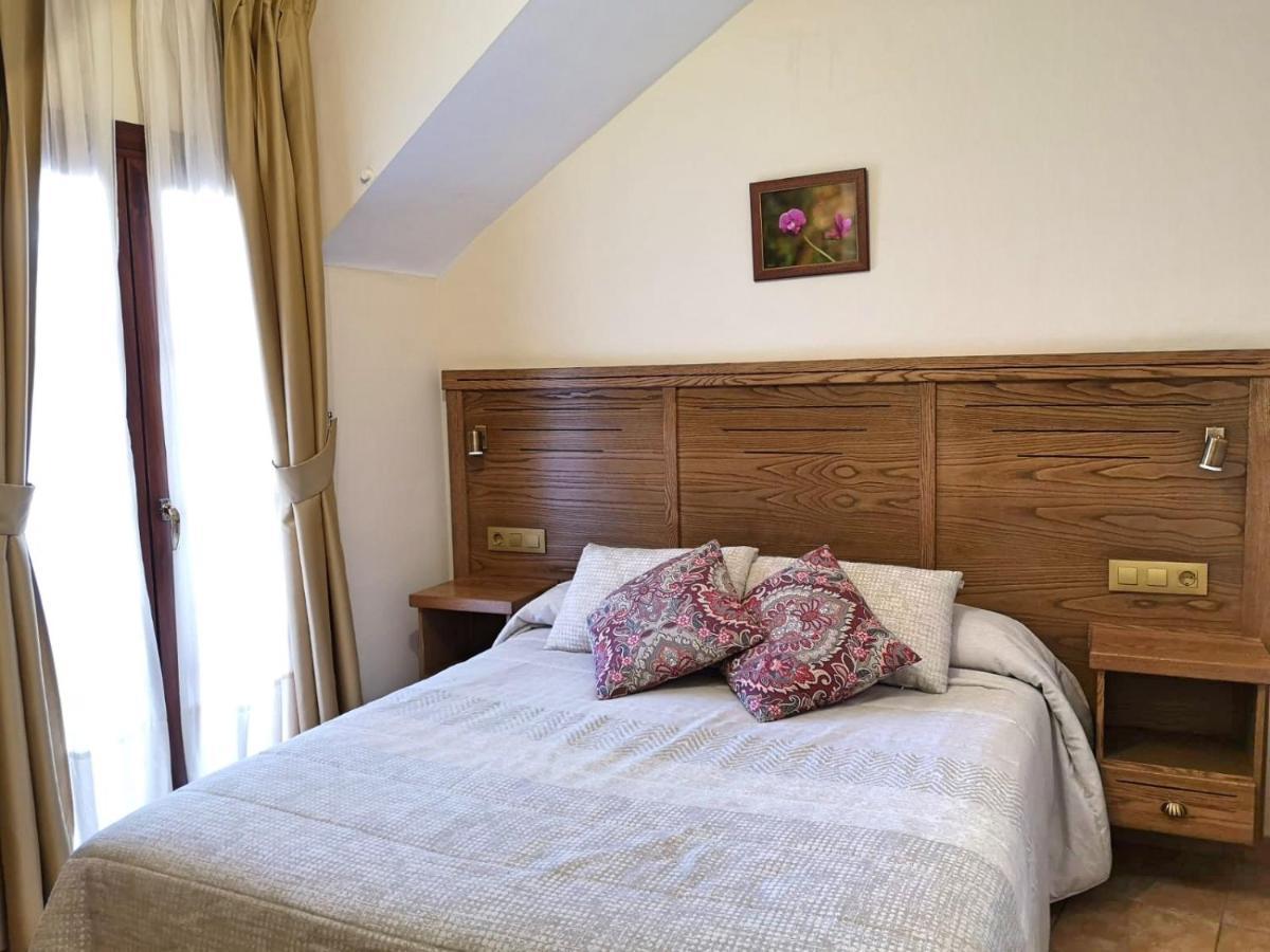 Double or Twin Room,1108372470:JPEG