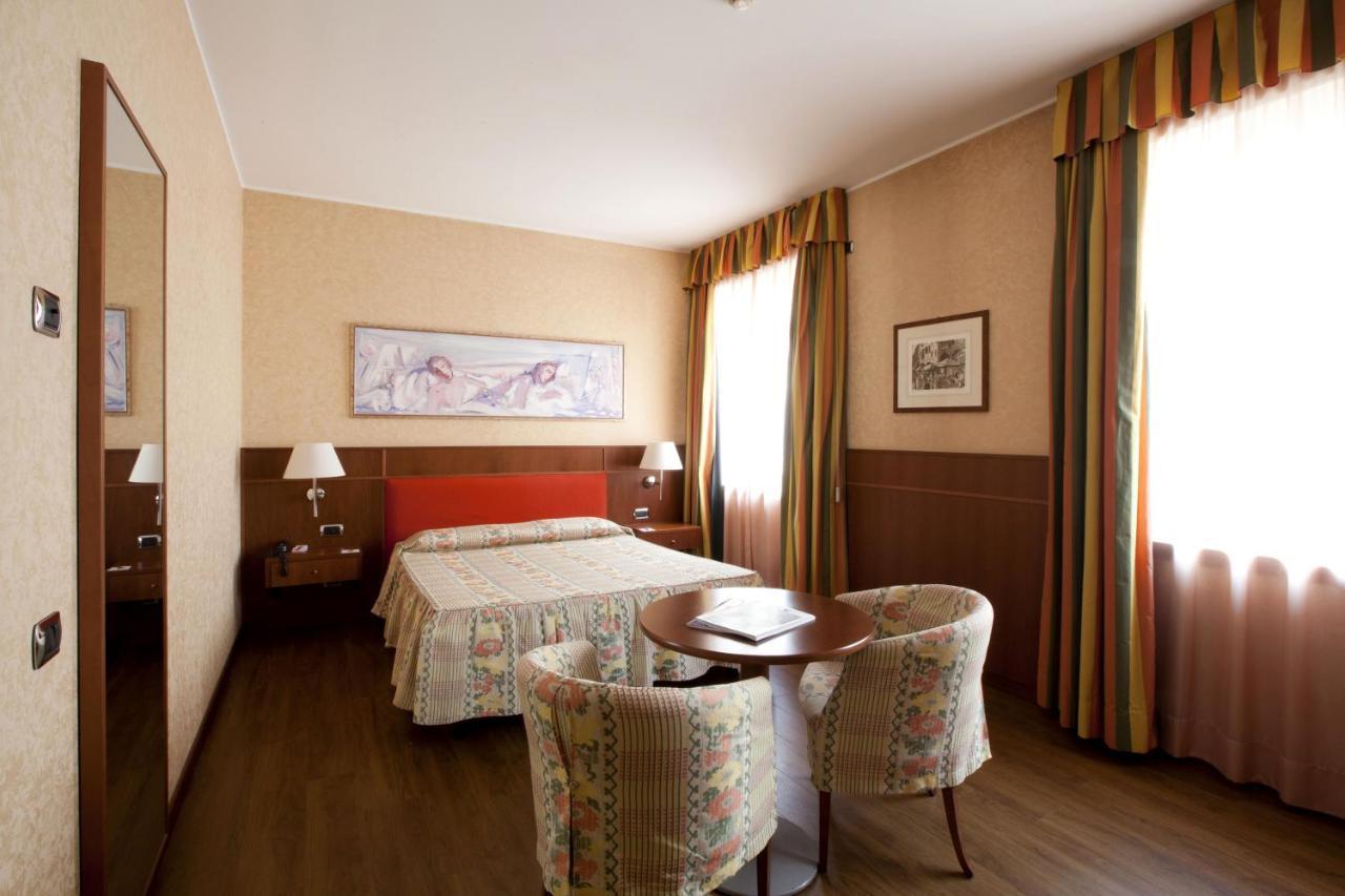 Double Room,109839687:JPEG