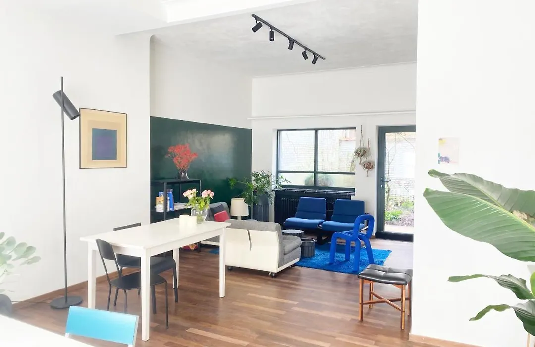 B&B Expo House-1