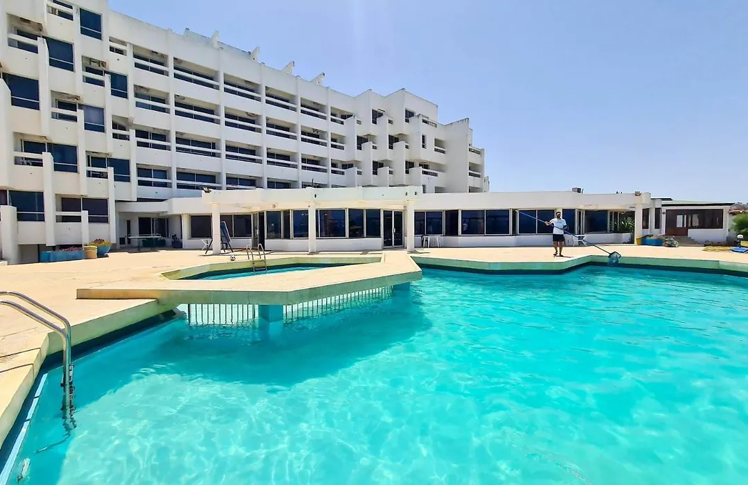 Umh Tarik Hotel-1