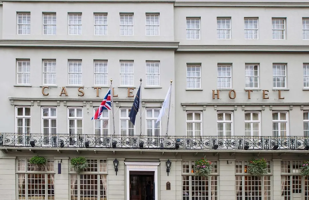 Castle Hotel Windsor-1
