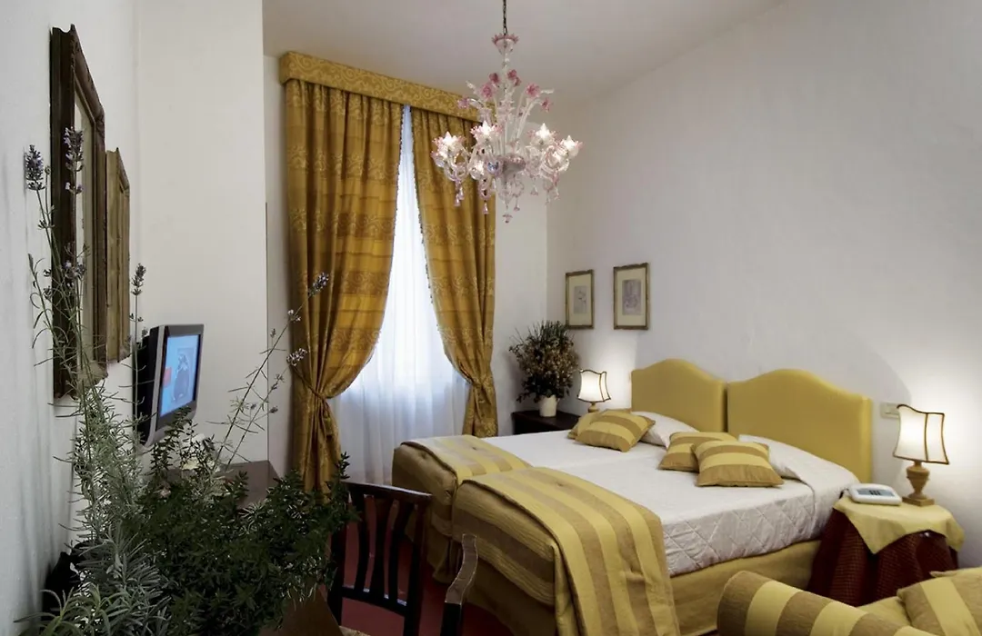Hotel Columbia-1