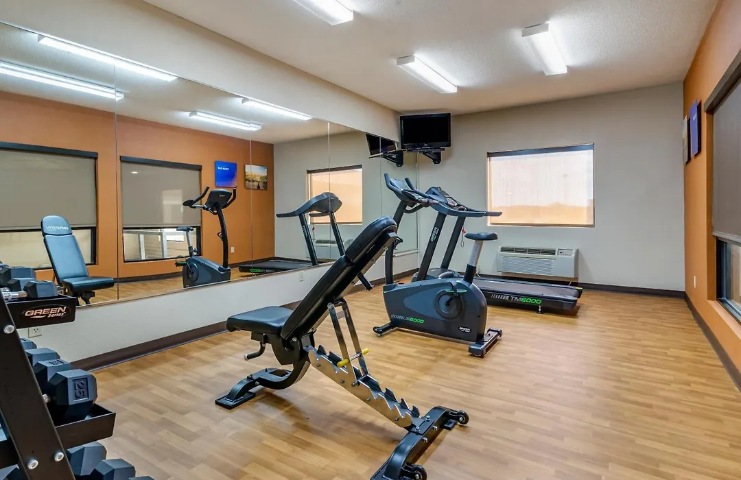 Comfort Suites Near Robins Air Force Base-1