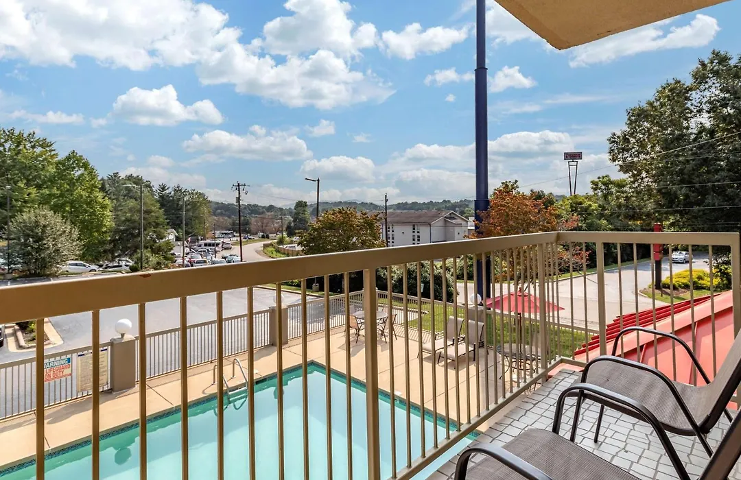 Comfort Inn Biltmore West-1