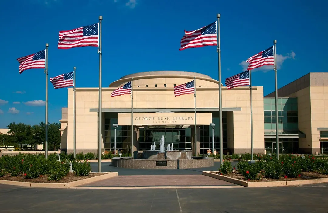 Holiday Inn Express & Suites Bryan - College Station By Ihg-1