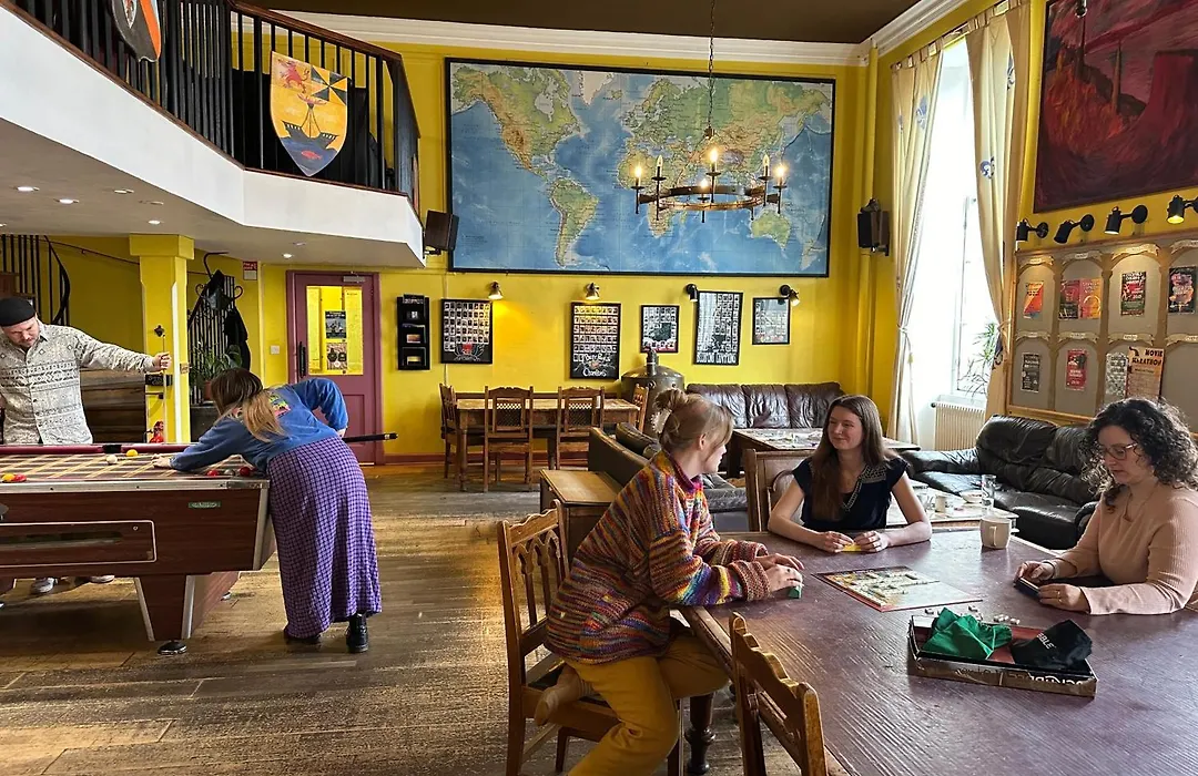 Castle Rock Hostel - Adults Only-1