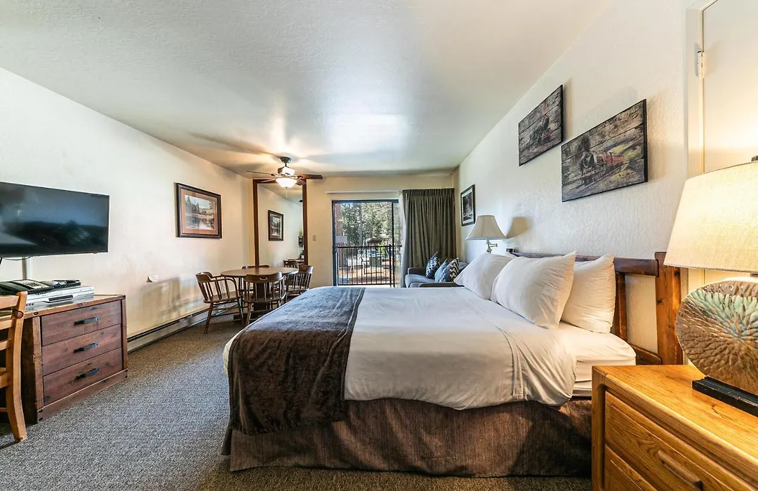 Studio 2Nd Floor #232 At Donner Lake Village-1