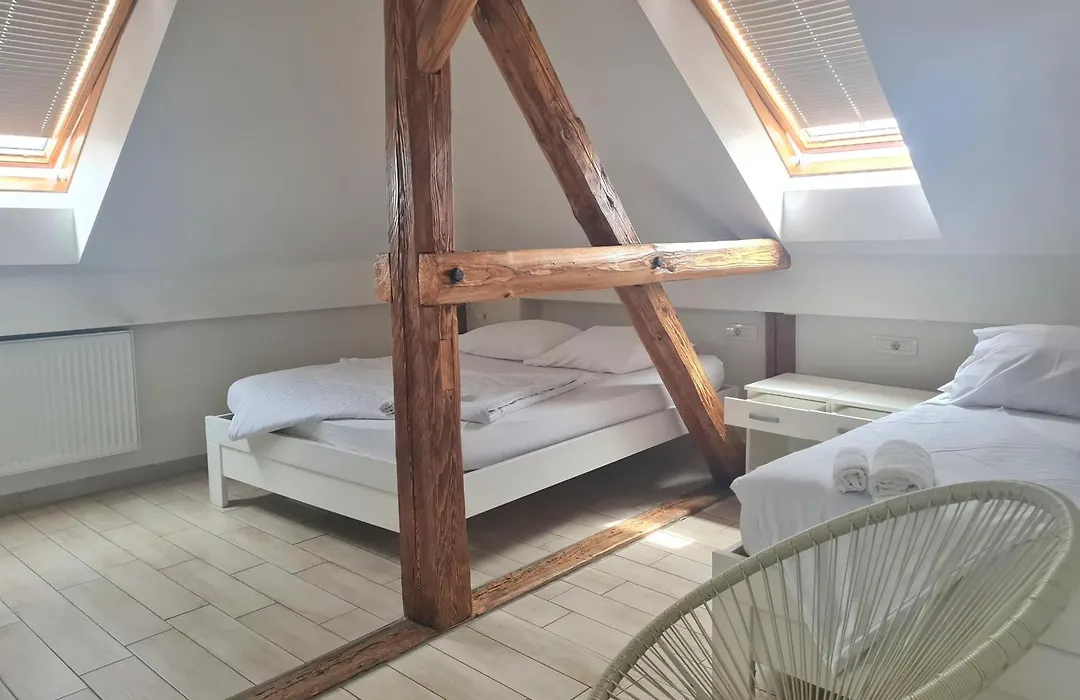 Azur Rooms Ljubljana-1
