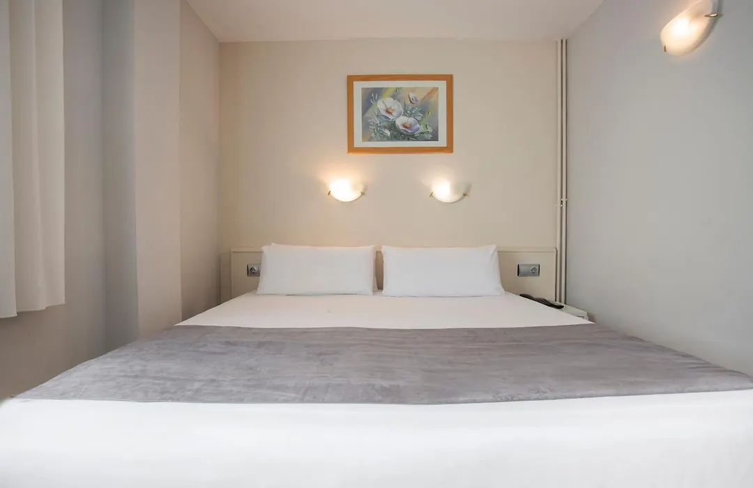 Hotel Camellot By Nexta-1