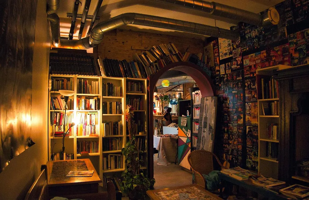 Le Flaneur Guesthouse-1
