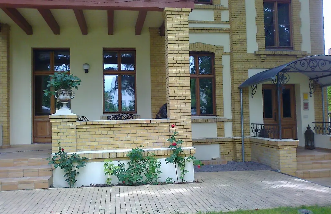 Residenz Villa Kult-1