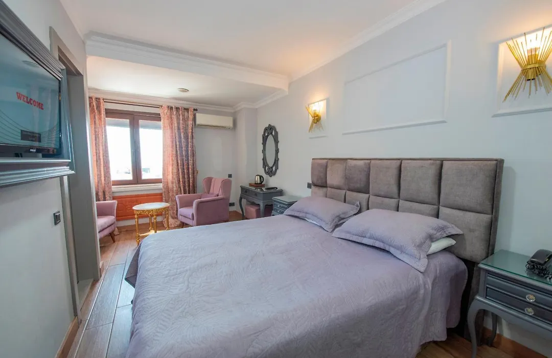 Hotel Daphne-1